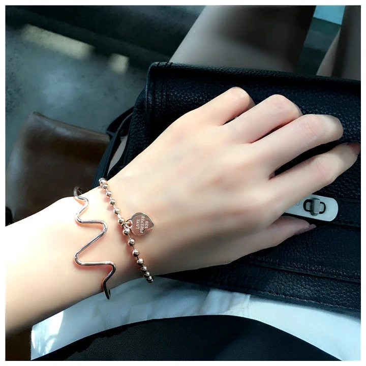 Модный брендовый браслет YUN RUO цвета розового золота с подвесками в форме сердца