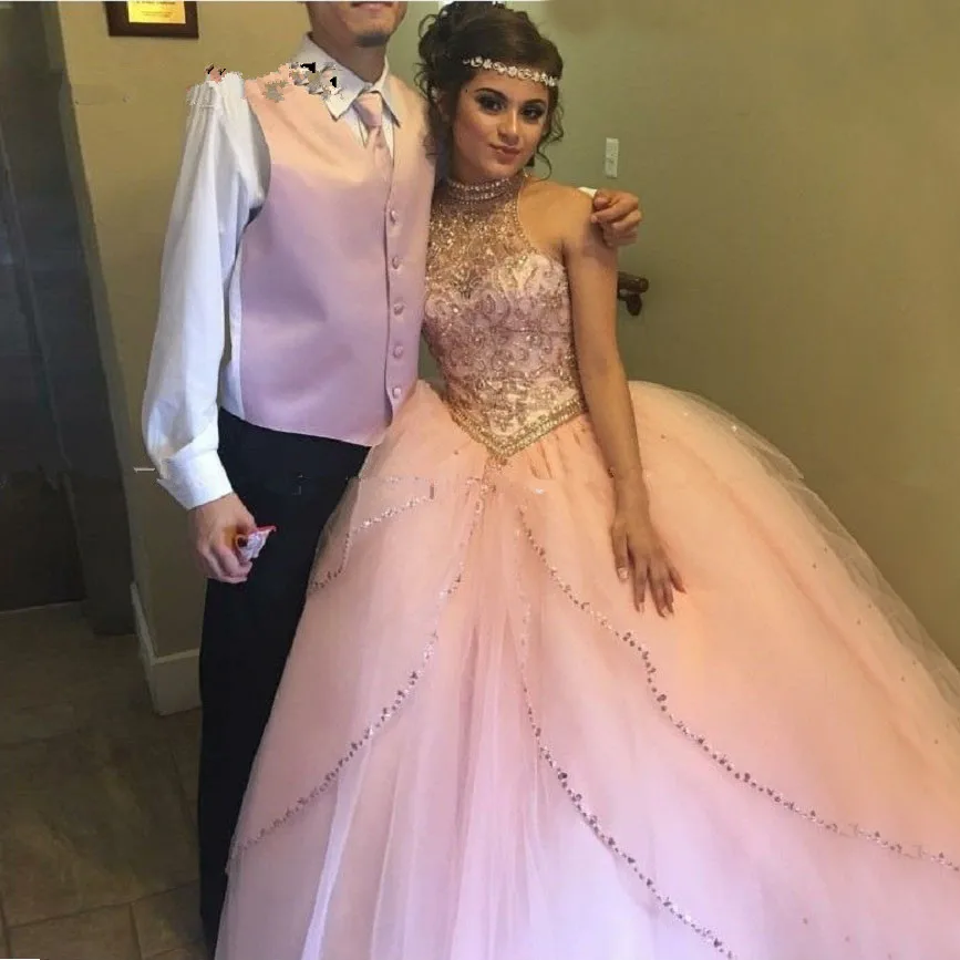 Розовый Блестящие розовые платья Quinceanera бусы со стразами Многоуровневое Холтер шеи 16 милые вечерние платья для маскарада платье Маскарад - Цвет: Розовый