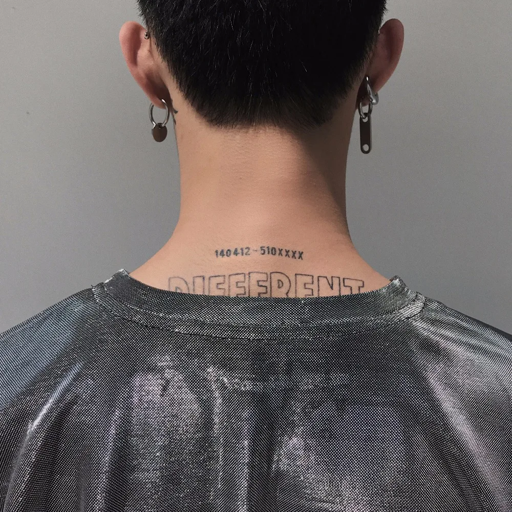 2018 New women and men's clothing Hair Stylist GD Fashion Original Street Bright silver wire reflector knit T- Shirt costumes | Мужская