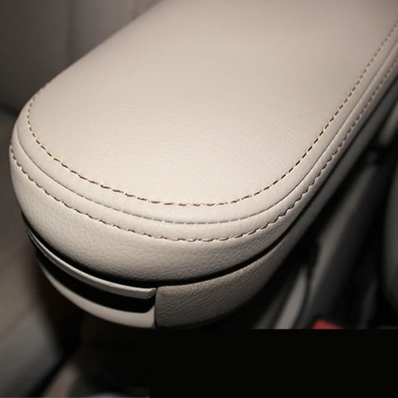 Чехол из микрофибры под заказ для центрального подлокотника Volkswagen New Polo Hatchback 2011 12