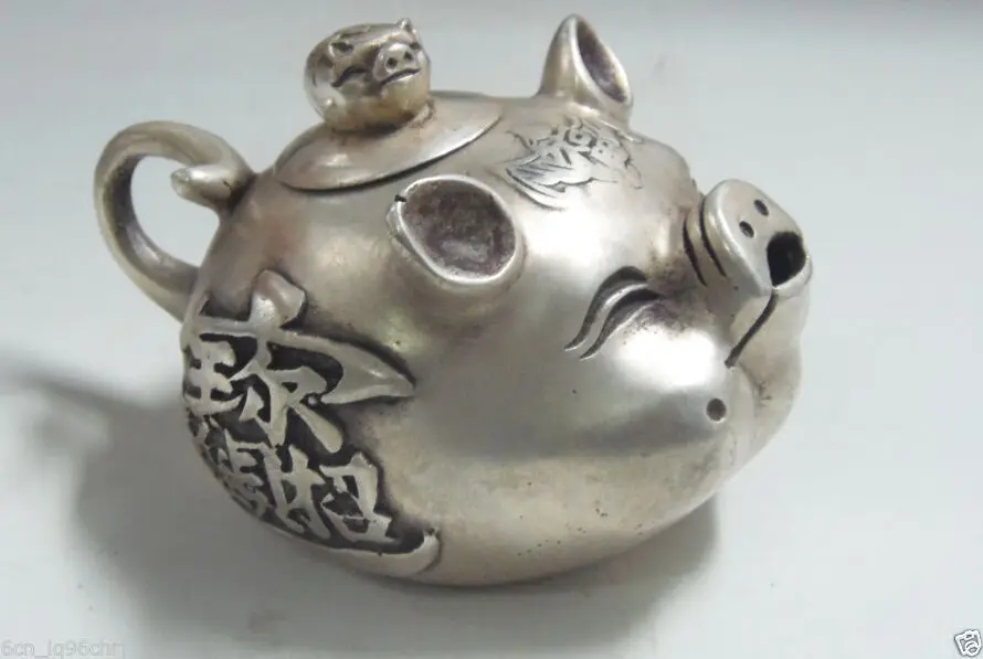 Коллекционный декорированный ручной работы тибетский чайник со Свинкой в старом