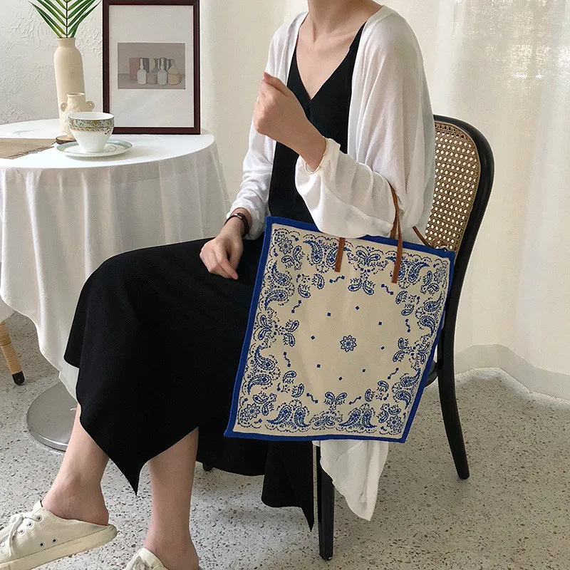 Женская Холщовая Сумка CR мягкая экологически безопасная с керамическим узором