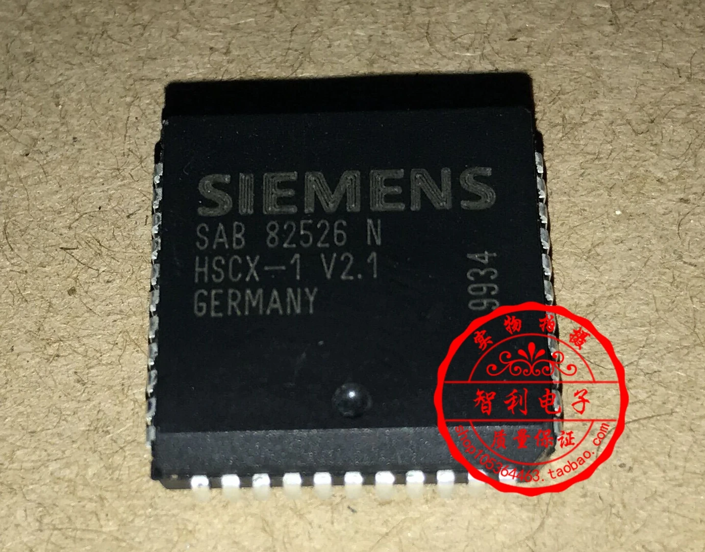 

Бесплатная доставка чип SAB82526N SAB82526 IC PLCC