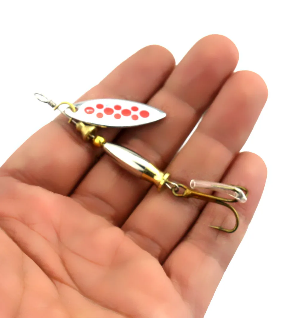 

HENGJIA 1PC spinnerbait 7.8cm 8.1g Sequin Metal Bass isca Artificial Spoon Fishing lure spinner bait Pike pesca fishing hook