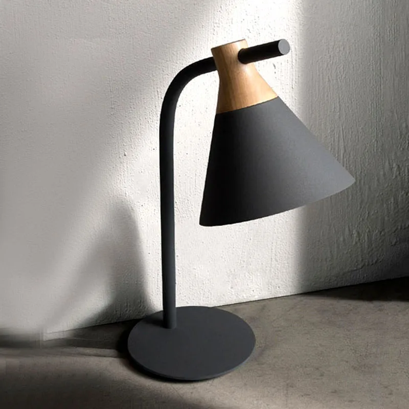 Современная Скандинавская простая Светодиодная настольная лампа E27 из железа и