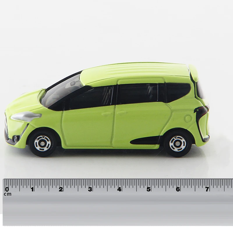 Takara Tomy Tomica 1/60 Toyota Sienta металлическая модель игрушечного автомобиля в коробке