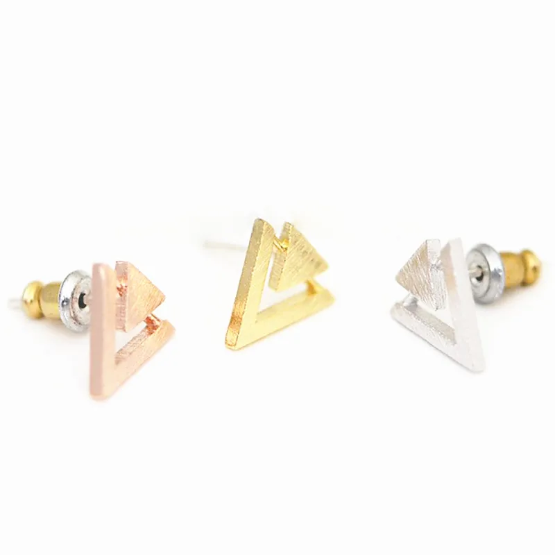 

Hot sale double triangle stud earrings The triangle insert triangle stud earrings Personality triangle combination stud earrings