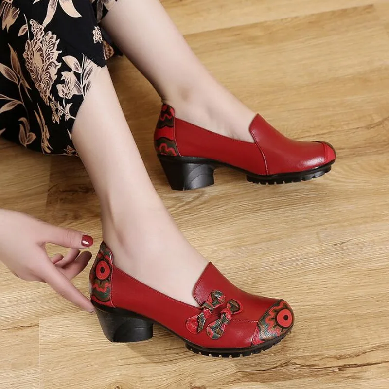 2021 New Women Flats Shallow Mouth Cow Genuine Leather Square Dance Mother Shoes Comfortable Breathable Single Shoes For Women