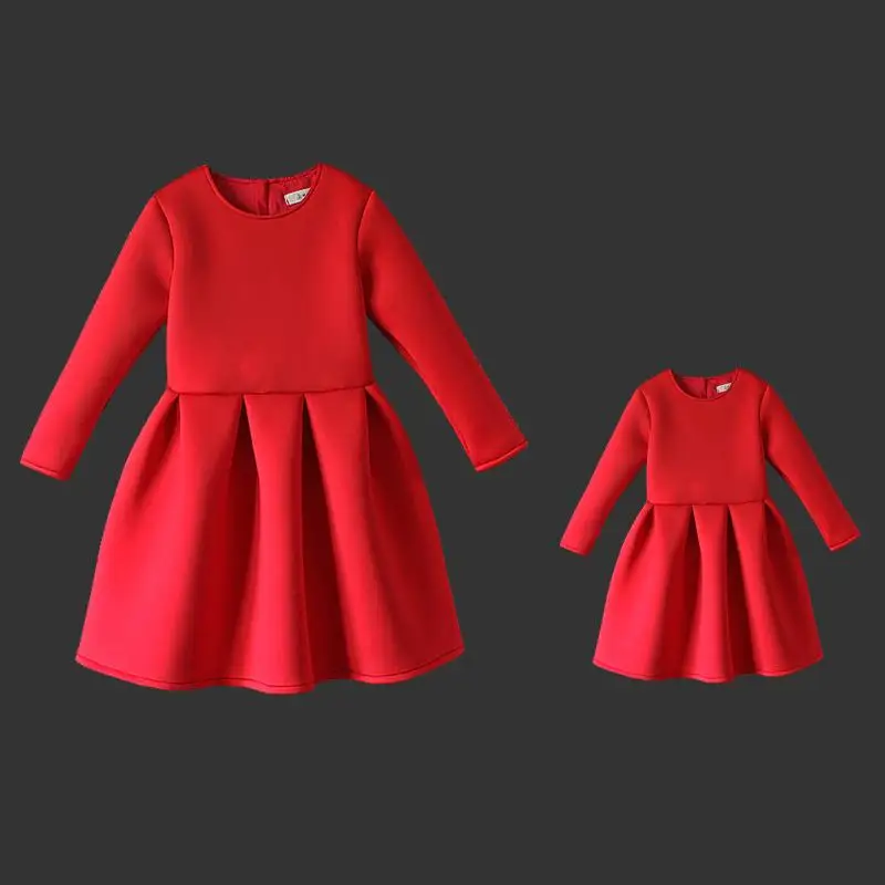 

Весенне-зимнее хлопковое однотонное детское платье с рисунком памяти длинная Плиссированная Юбка для мамы и дочки Семейные комплекты плат...
