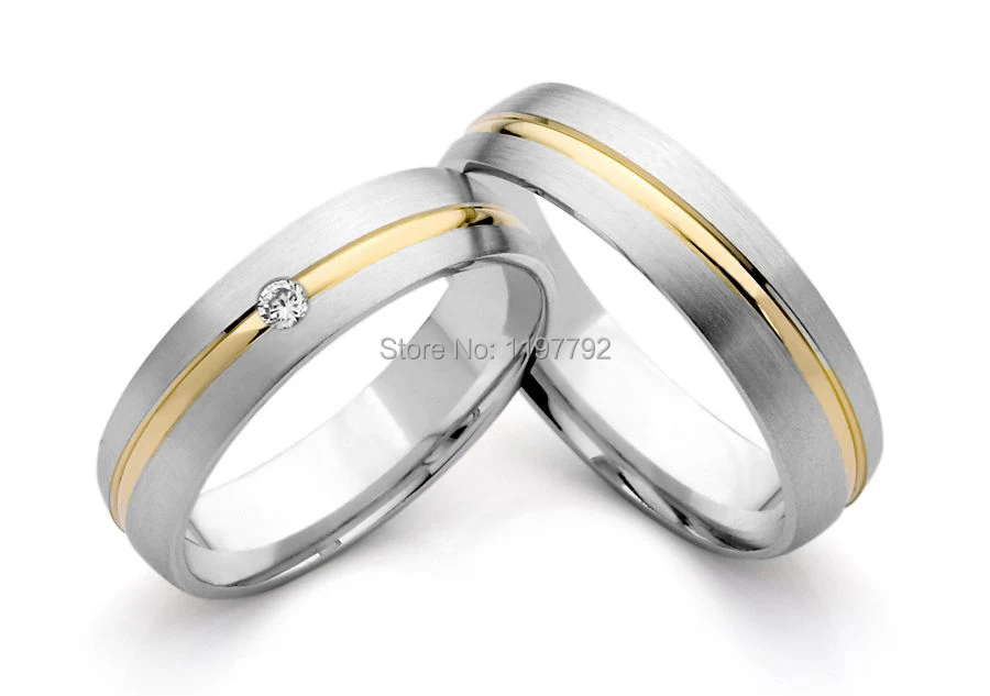 Изготовленный на заказ по индивидуальному заказу титановое кольцо для помолвки