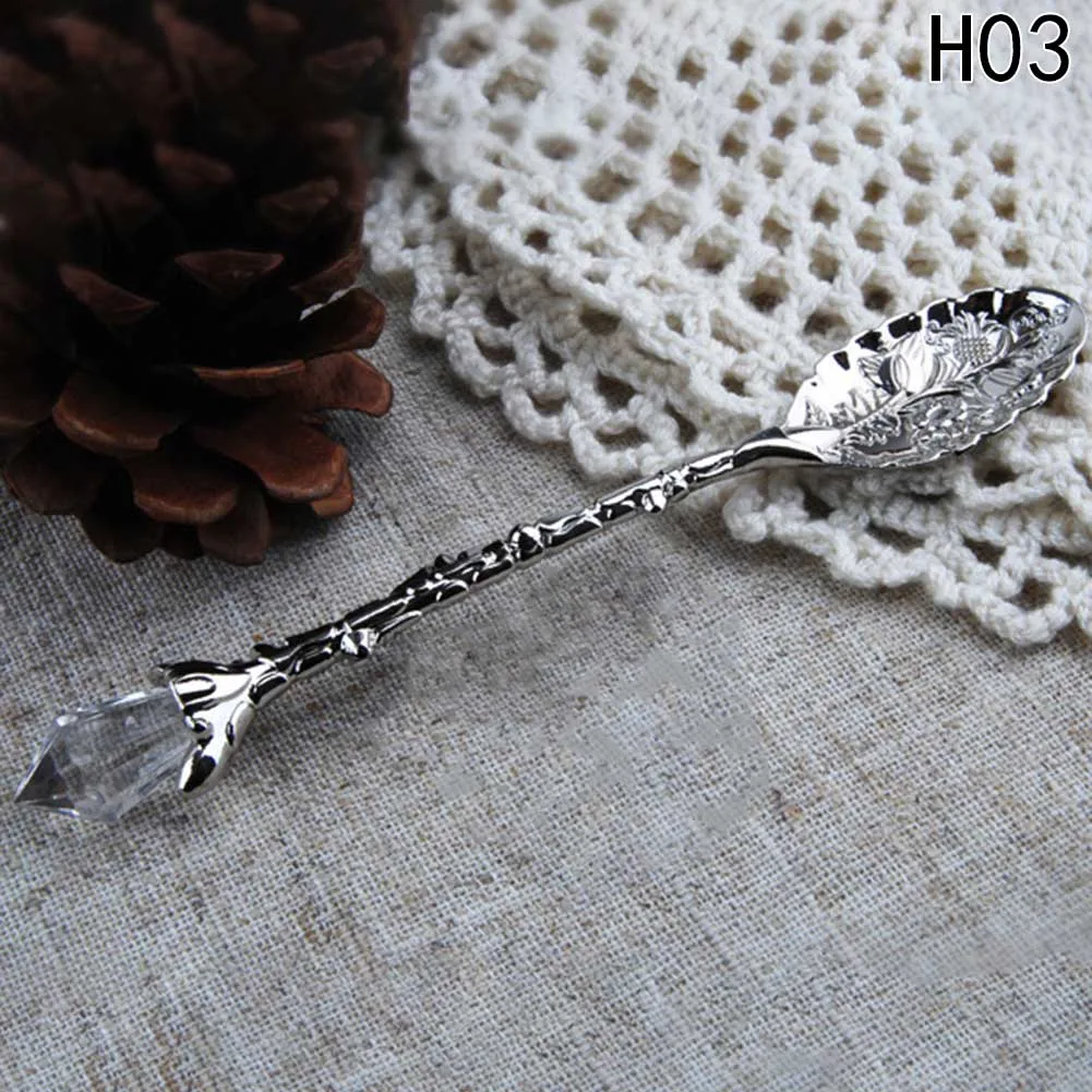 

Dining Bar Vintage Royal Style Zinc Alloy Carved Mini Coffee Spoon Flatware Cutlery Dessert Coffee Tea Spoon Kitchen Accessories