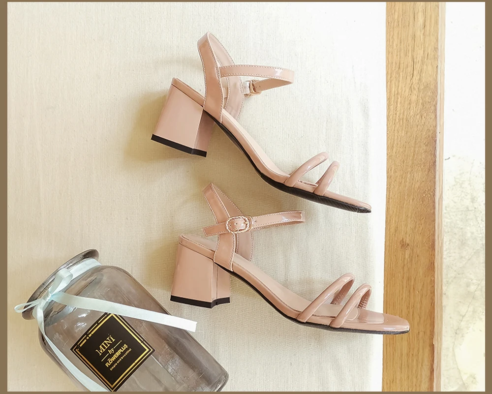 SOPHITINA/Модные женские босоножки; однотонная удобная обувь с квадратным носком на квадратном каблуке; пикантная обувь из лакированной кожи; новые босоножки до щиколотки; MO178