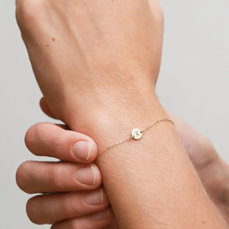 JAVRICK Alphabet Letter Initial Disc Bracelet Gold A to Z Friendship Gifts | Украшения и аксессуары