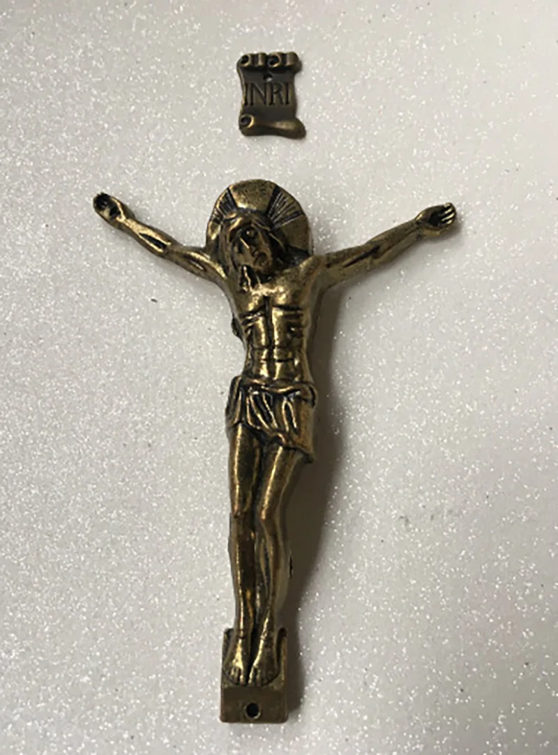 Крестик подвесной с изображением католической святыни христианский