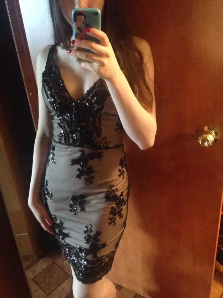 BacklakeGirls New Sexy Deep V Satin Cocktail Dresses Spaghetti Strap Appliques Mini Pretty Dress For cocktail Party