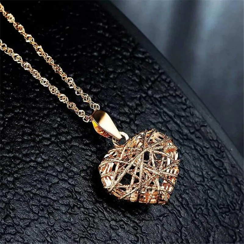 Wholesale Drop Shipping Fashion 18K Gold AU750 Jewelry Elegant Charm Retro Exquisite Hollow Heart Necklace Pendant 11.50mm*14.00 | Украшения