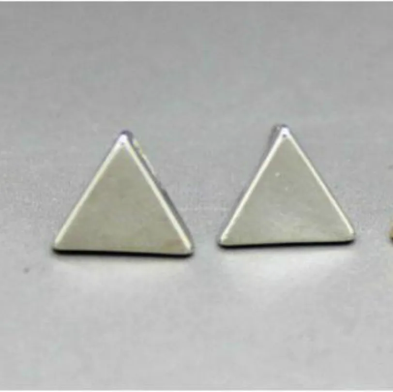 Модные ювелирные изделия маленькие черные дикие серьги темпераментные простые