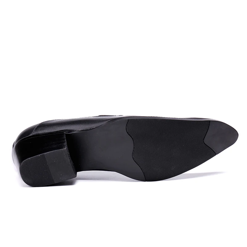 

Christia Bella Slip on Bullock Shoes Men Flats Genuine Leather Men Shoes Casual Business Dress Shoes Autumn Oxford Shoes for Men