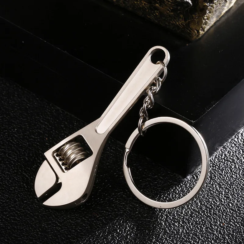 

Fashion Jewelry High Quality Adjustable Metal Tool Wrench Spanner Key Chain Ring Men Car Keyring Keychain Trinket Creative Gift