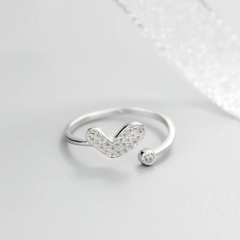 Классические кольца с белым покрытием из серебра 925 пробы в форме сердца для