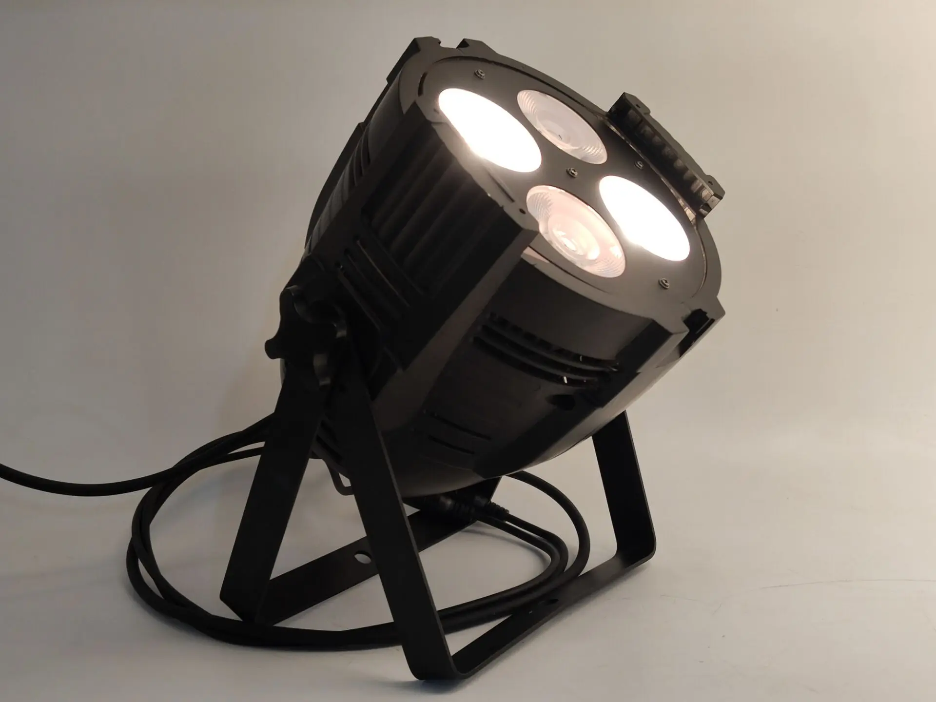 4X50W LED PAR light white/warm white COB DMX stage professional led wash 100% new | Лампы и освещение