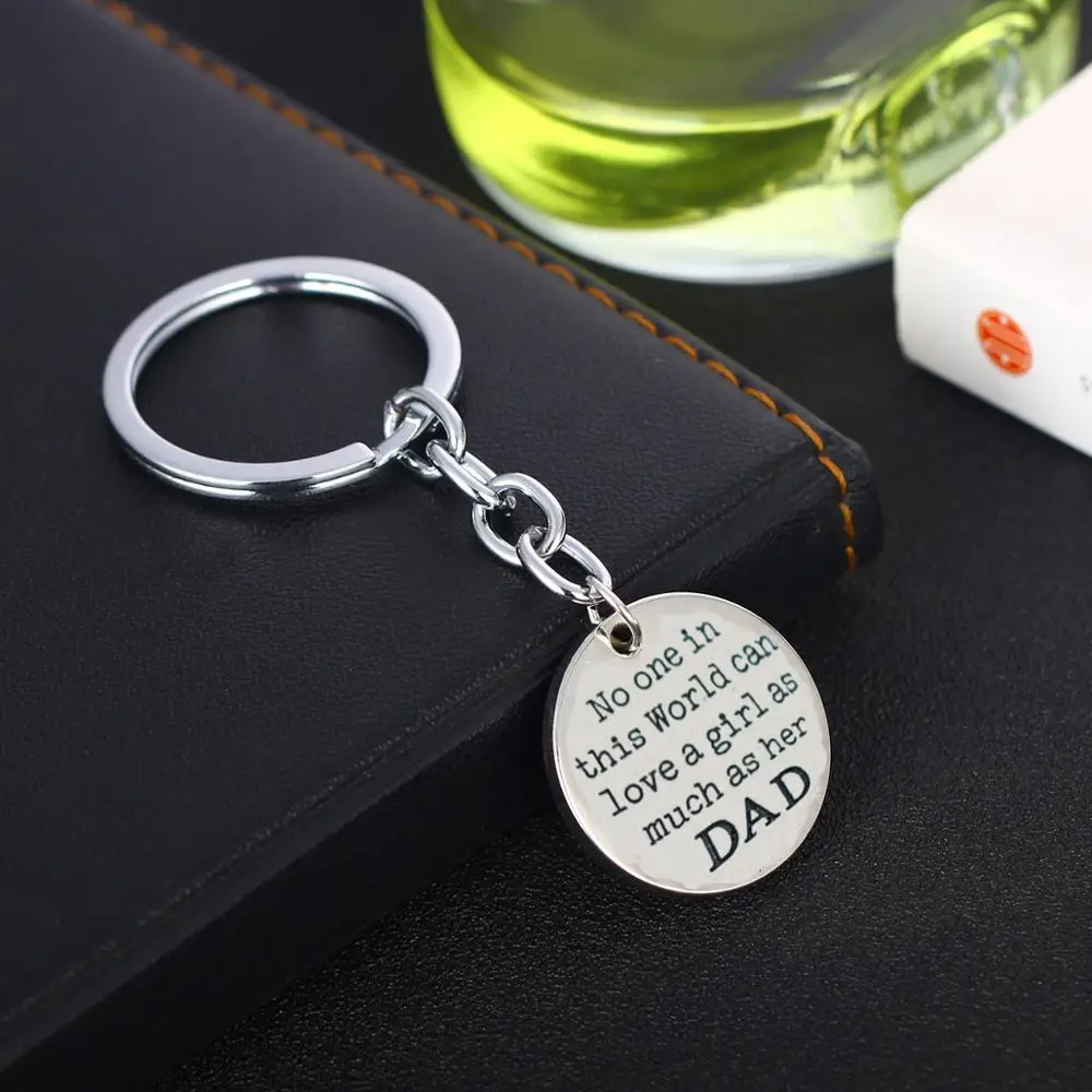 Мода никто в этом мире не может полюбить девочку так же как ее папа брелок День