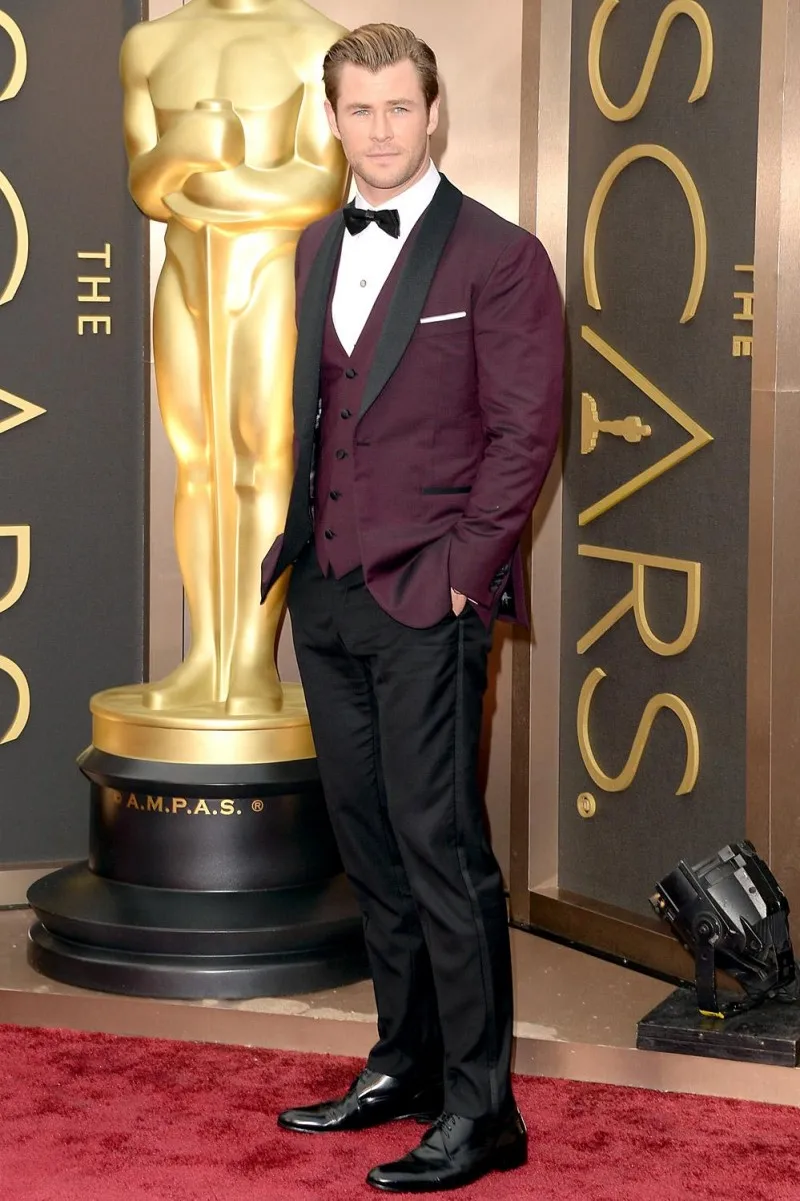 Новые мужские костюмы из 3 предметов (пиджак + брюки жилет галстук) жениха