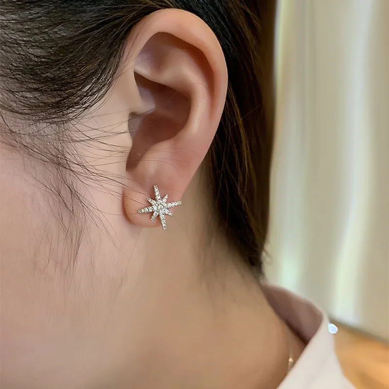 Женские асимметричные серьги из серебра 925 пробы с фианитом | Украшения и