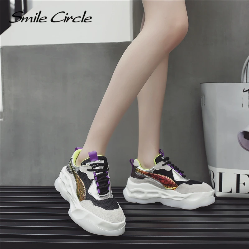 Обувь на танкетке со смайликом женские кроссовки плоской подошве коллекция 2019
