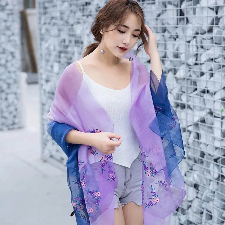 2019 spring and summer women's new silk wool scarf embroidered gradient sunscreen shawl scarves | Аксессуары для одежды