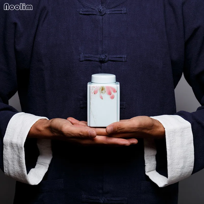 NOOLIM Ceramic Hand Painted Peach Lotus Tea Caddy Small Sealed Can Portable Travel Storage Tank Kitchen Spice Jar Food Container | Дом и сад