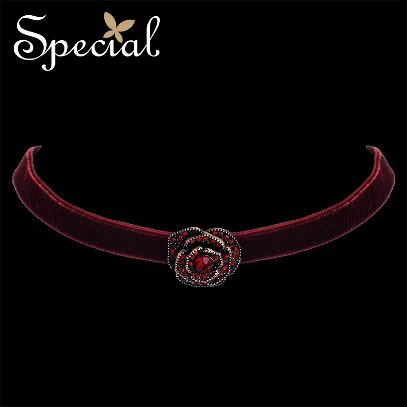 

Special European and American retro style flower design short necklaces collar chain neck strap Choker jewelry women's dark nigh
