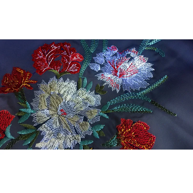 Новинка весны вышитые короткая куртка Для женщин модное пальто женские с длинным