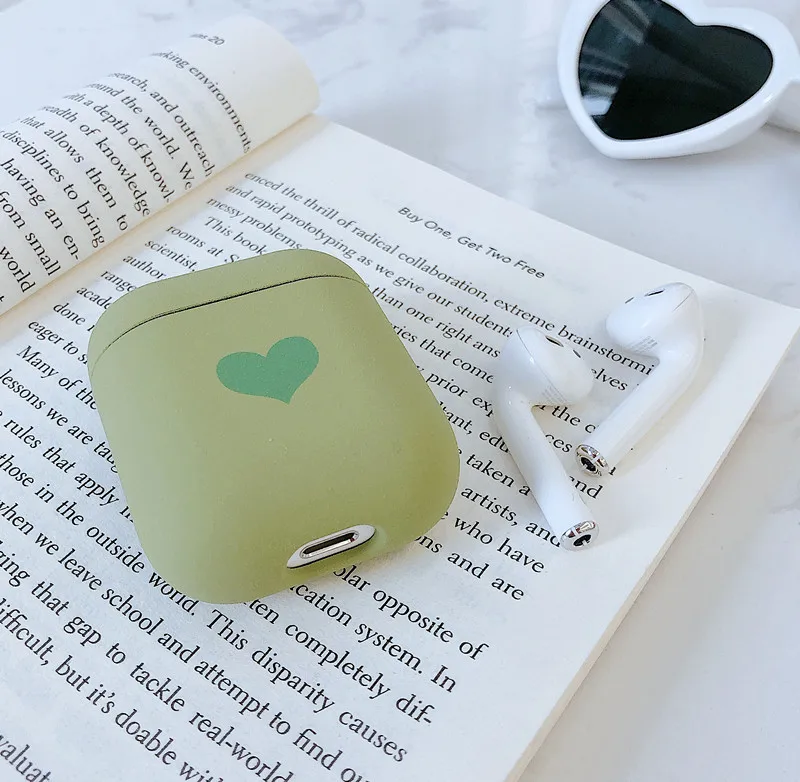 Чехол для Airpods милый мультяшный чехол наушников Apple 2 ярких цветов с сердечком Earpods