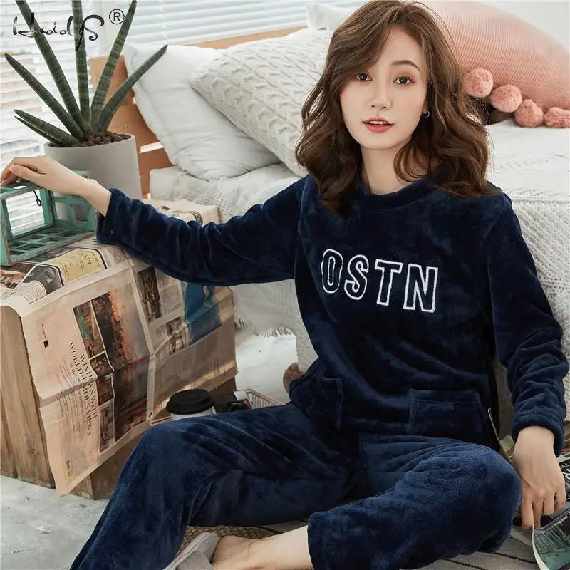 Navy letters Women Sleepwear Pyjama Suit Embroidery Thick Warm Cute Sleep Pajamas Set Girls Coral Fleece Pajamas for Women Flannel Homewear - Цвет: Navy letters