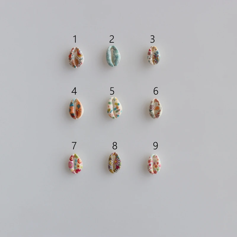 

Free Shipping(50pcs/lot)9 Colors Lovely Flower Natural Cut Cowrie Shell Beads Digital Printing Shell For DIY Jewelry Accessories
