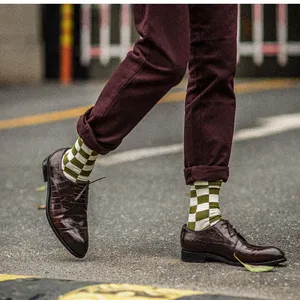 Мужские короткие носки с разноцветным принтом, повседневные хлопковые носки для мужчин, веселые забавные стильные носки, попсокет