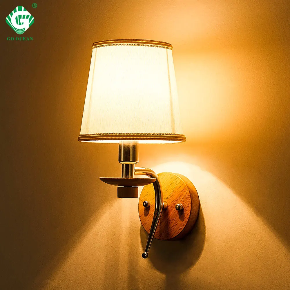 Светодиодная прикроватная настенная лампа светильник из дерева и алюминия для