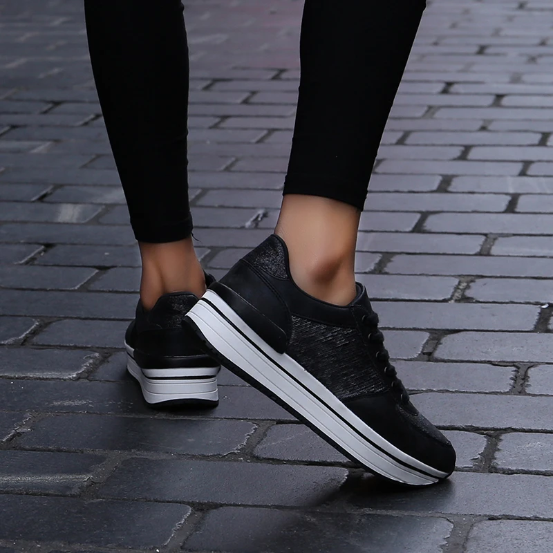 2019 Thick Bottom Increased Ladies Tennis Shoes Female Outdoor Student Flat Sports Shoes Adult Fitness Training Sneakers Women