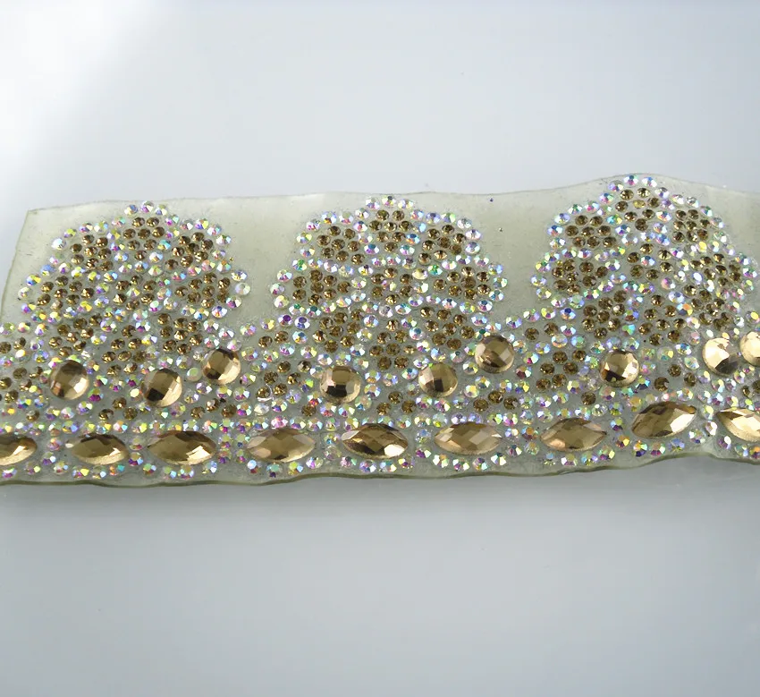 Исправления Ясно AB Шампанское из стеклянных кристаллов с огранкой Стразы одежда