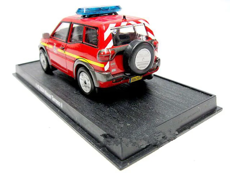 Модели автомобилей из 1:43 сплава высокая имитация Nissan terrano II модель моделирования