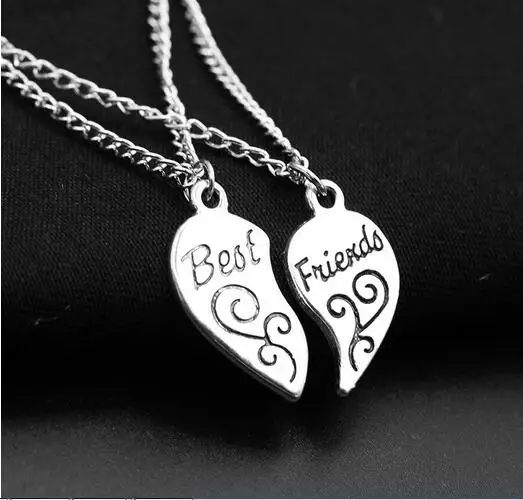 Женская подвеска с надписью 2 части | Украшения и аксессуары