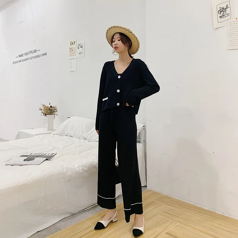 Женский вязаный костюм ALPHALMODA весенний жакет с v-образным вырезом и брюки широкими