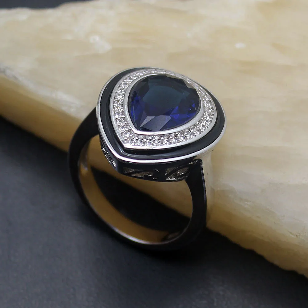 Женское кольцо из серебра 925 пробы с красным гранатом|Кольца| |