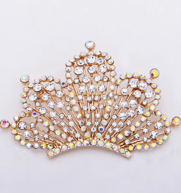 Женская брошь в форме короны белая брошка из сплава золотистого цвета стразы X1538 |