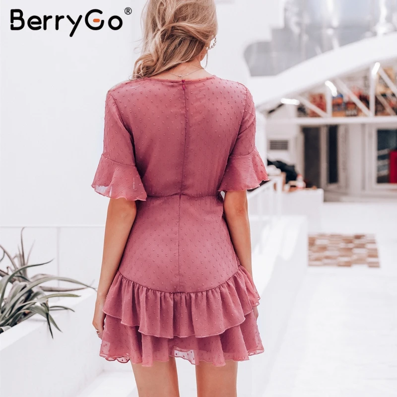Женское шифоновое платье в горошек BerryGo летнее с v образным вырезом и рюшами