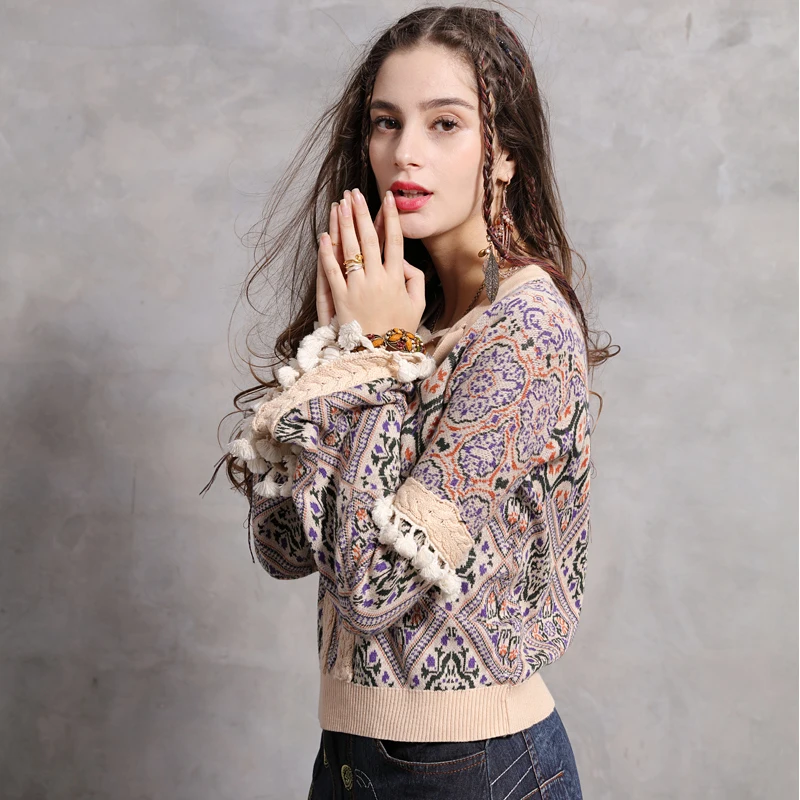 Sweater Female 2018 Yuzi.may Boho New Cotton Wool Pullover V-Neck Flare Sleeve Tassels Floral Patchwork Christmas Sweaters B9273 | Женская