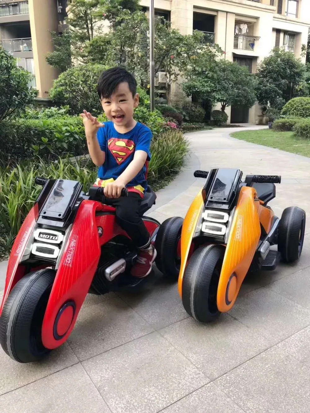 3.Motorcycle Children's Electric Vehicles With a Cool Surface And Lot Of Useful Functions Motor |