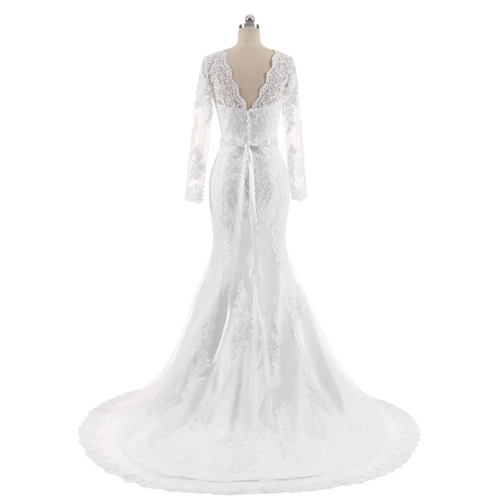 Свадебное платье с длинным рукавом кружевной аппликацией и жемчужным поясом