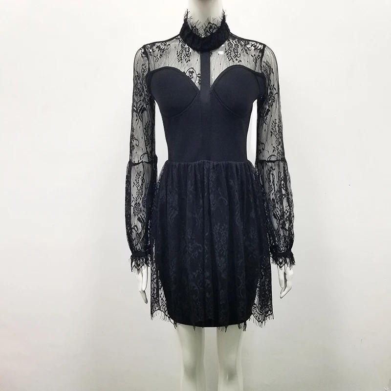 Женское Кружевное облегающее платье с высоким воротом черное длинным рукавом